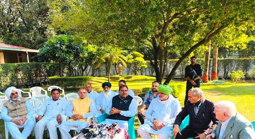 Haryana News: अभय सिंह चौटाला ने गठबंधन सरकार से लेकर कांग्रेस पर लगाए गंभीर आरोप, चंडीगढ़ में की प्रेस कॉन्फ्रेंस