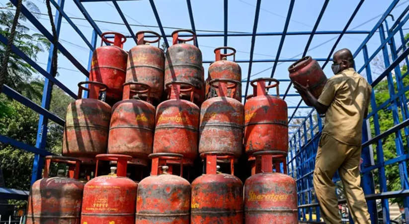 LPG Cylinder Price: LPG cylinder becomes cheaper before Lok Sabha elections